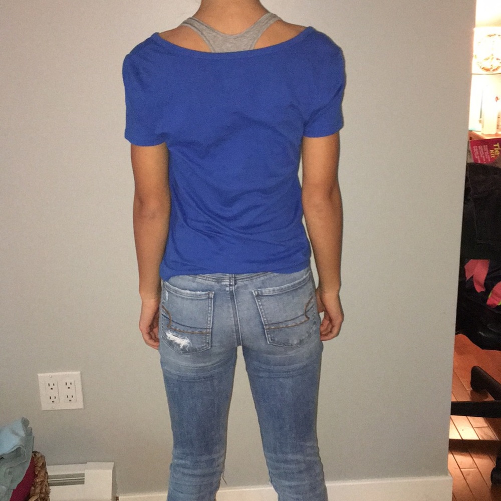 Simple blue Tee - Picture 2 of 2